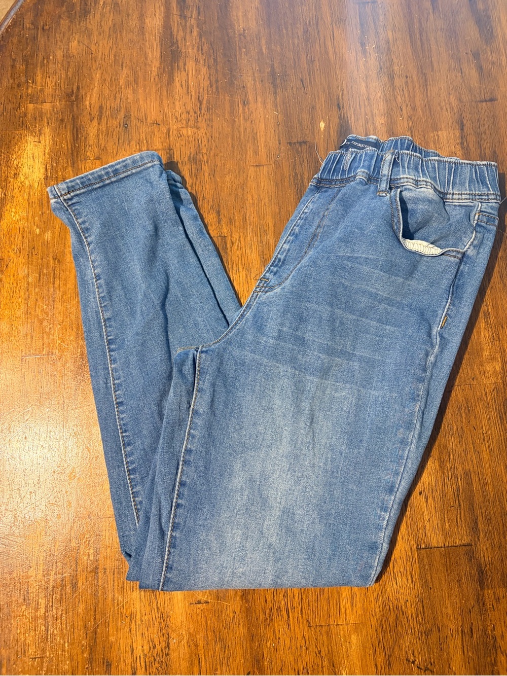 Women’s Slim Straight Jeans in Light Blue - Elastic Waist